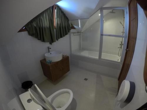 2 double beds