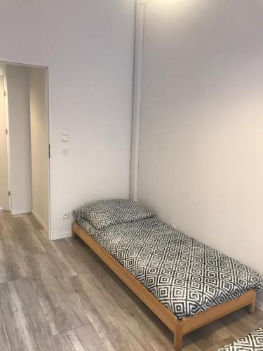 3 twin beds, 1 sofa bed