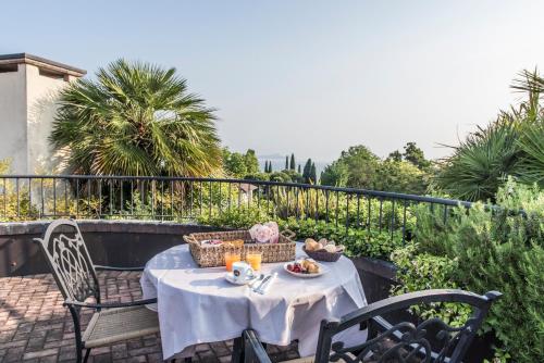 Φαγητό και ποτό, Admiral Hotel Villa Erme in Ντεσεντζάνο Ντελ Γκάρντα