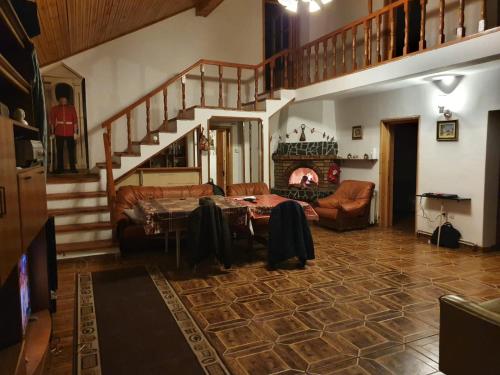 Vila Busteni DORA, locatie superba strada Grivitei 36