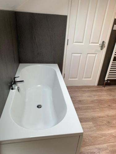 fox and hounds cottage