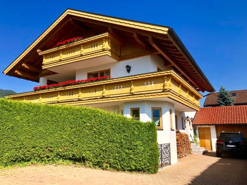 Ferienwohnung mit Bergblick - Apartment - Unterammergau