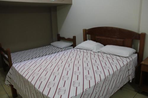 1 double bed, 3 twin beds