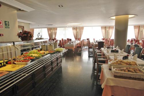 Hotel Arenal - image 9