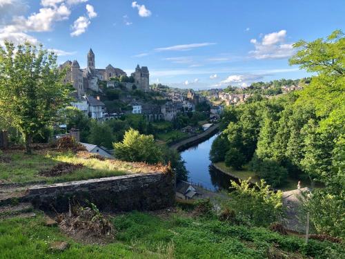 Le Gite du Lotus Correzien in Le Lonzac