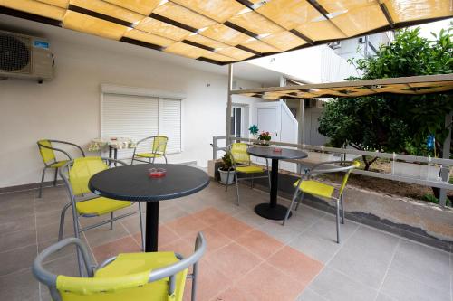 Studios Lavender - image 9