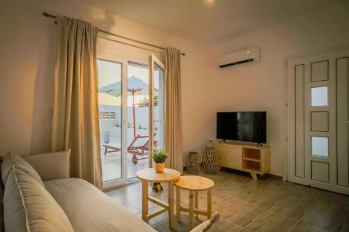 Onar Residence - main image