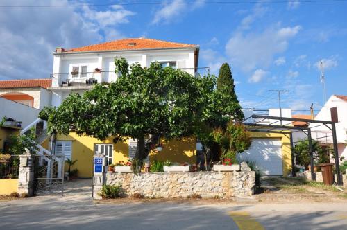 Apartments Matesic - image 3