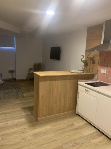 SEVEN ROOMS - image 14