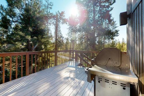 Sunriver Chalet - main image