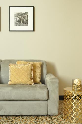 HNN Luxury Suites - image 2