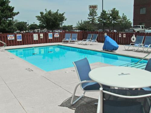 Extended Stay America Suites - Tulsa - Midtown - 수영장