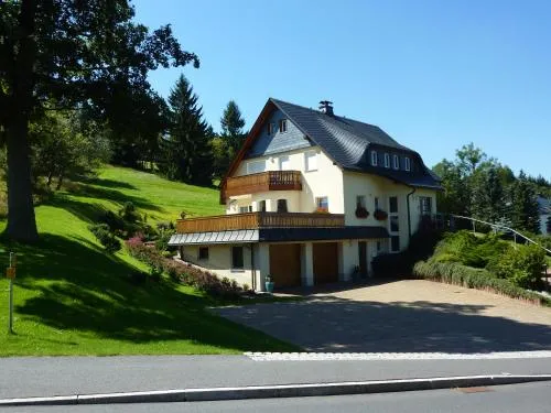 Ferienwohnung Cafe`Rotter , Brigitte und Jürgen Rotter in Schellerhau, Deutschland