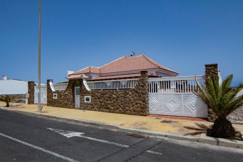 CASA CON PISCINA EN TENERIFE - VISTA MAR Y EL TEIDE