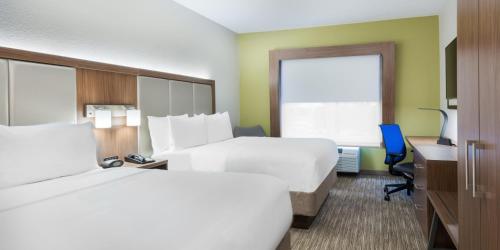 Holiday Inn Express & Suites Heath - Newark, an IHG Hotel