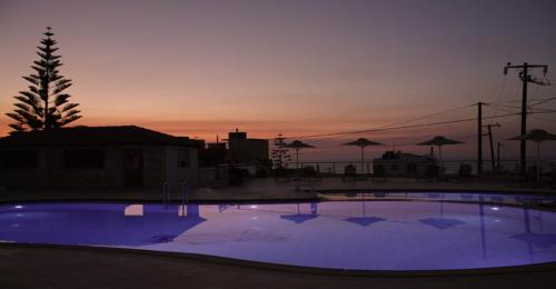 Sandy Suites 2