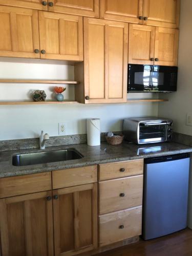 Banyan Tree B&B Retreat Banyan Tree B&B Retreat