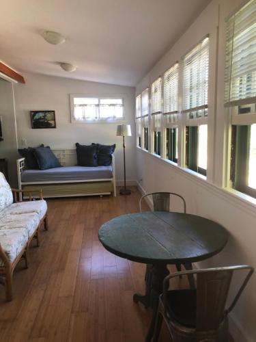 Banyan Tree B&B Retreat Banyan Tree B&B Retreat