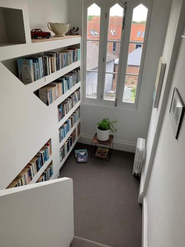 Montys Accommodation - image 9