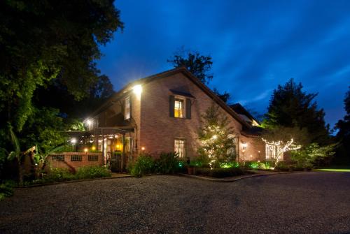 The Stockade Bed and Breakfast - 출입구