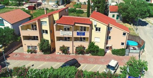  Apartments Solaris, Pension in Sveti Filip i Jakov