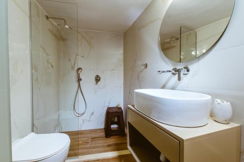 Konmari Boutique Suites - image 7