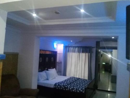 TheoDawn Hotels @ Suite 29 – Ikeja, NY