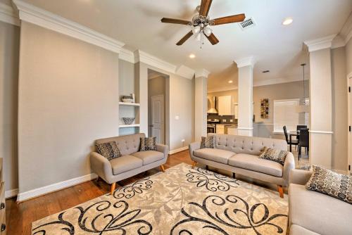 Spacious Houston Home about 16 Mi to NRG Stadium! in Houston, USA