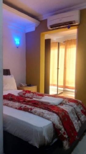 TheoDawn Hotels @ Suite 29 – Ikeja, NY