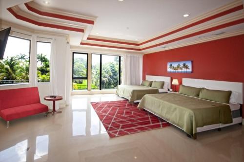 Chateau Paradiso Plantation Mansion villa - image 3
