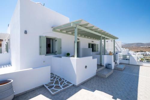 Lorenzo Studios and Suites Paros - main image