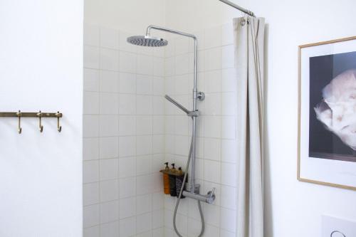 Apartment image 8