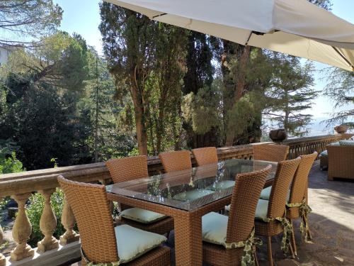  Between sky and sea in an exclusive village full of charm with a private terrace in Campiglia Marittima