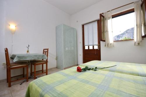 Holiday house with a swimming pool Gornji Tucepi - Podpec, Makarska - 6815