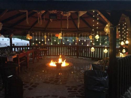 Zajazd nad Zalewem Dzibice -Pensjonat, Agroturystyka in 琴斯托霍瓦