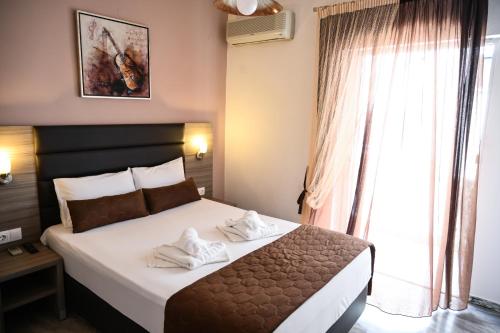 2 bedrooms, 3 beds