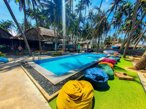 Swimming pool, iHome Backpacker Resort - The iHome Original in Phan Thiet