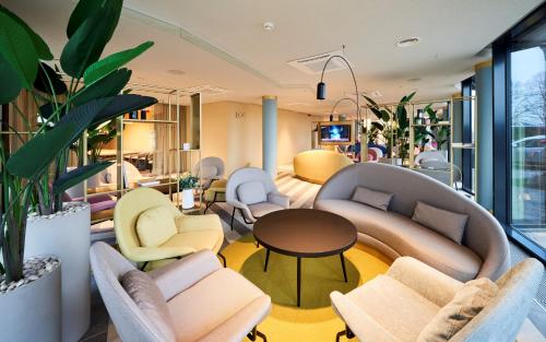 Wellton Riverside SPA Hotel - image 7