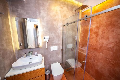 Inada Hotel - image 5