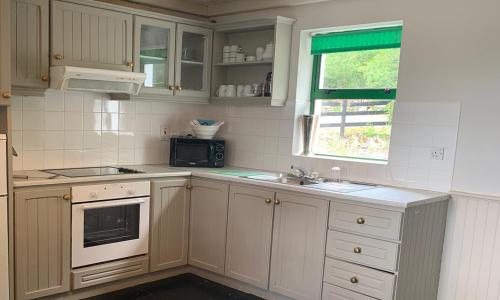 Konyha, Ardnagashel Estate Holiday Homes in Glengariff