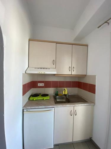 Deep Blue Rooms & Apartments - image 2