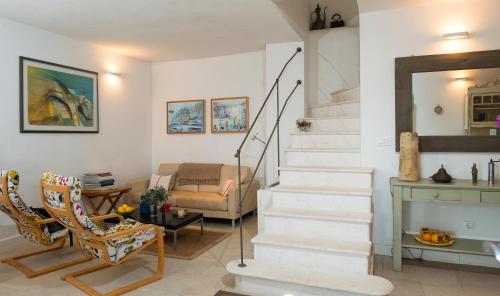 Private Entrance - Three-Bedroom Villa with Private Pool