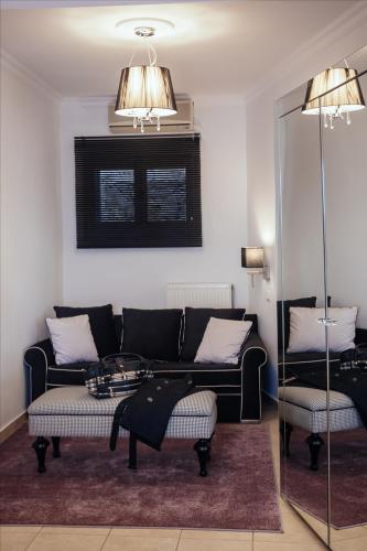 Leto Nuevo Hotel - main image