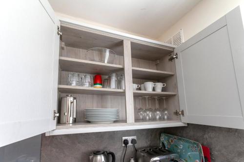 CRANBROOK 28 - image 3