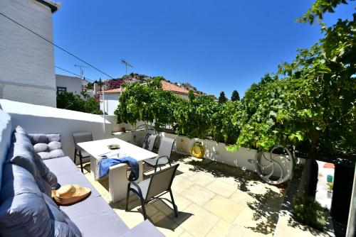 Hydra Art Suites - Accommodation - Hydra