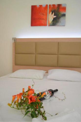 Sun Boutique Hotel (Adults Only) - image 3