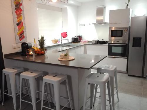 Kitchen, villa Lorenza in Petit-Bourg