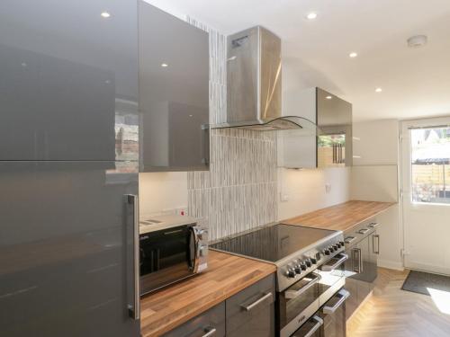15 Hardwick Street - image 9
