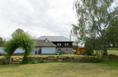 Idylisches Ferienhaus komplett im Grünen mit direkter Anbindung an den Thayatalradweg in Vestennötting