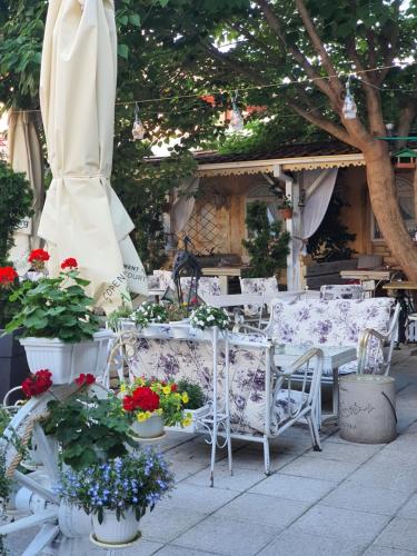 Ресторант, Hotel Fontana in Нови Сад